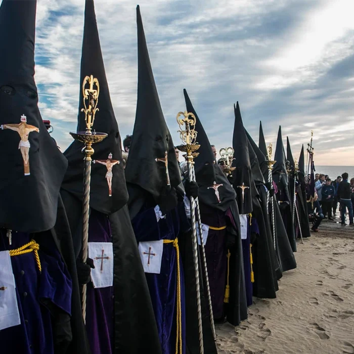 Semana Santa en Valencia 2025: Tradiciones, Procesiones y Planes Imperdibles